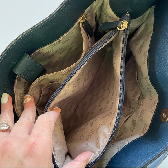 Michael Kors Navy Blue Hamilton Satchel Purse - Picture 11 of 14